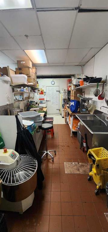 #25,26,27,33 132 3 Avenue SE, Calgary, Alberta, T2G 0B6