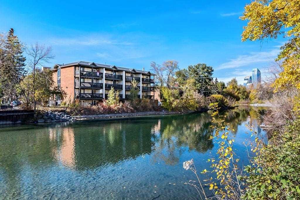 #206 104 24 Avenue SW, Calgary, Alberta, T2S 0J9