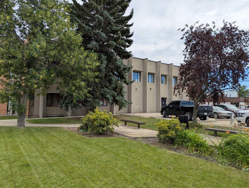 5025 50 Street, Olds, Alberta, T4H 1R9