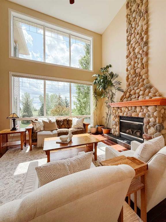 83 Hillview Road, Strathmore, Alberta, T1P 1T8