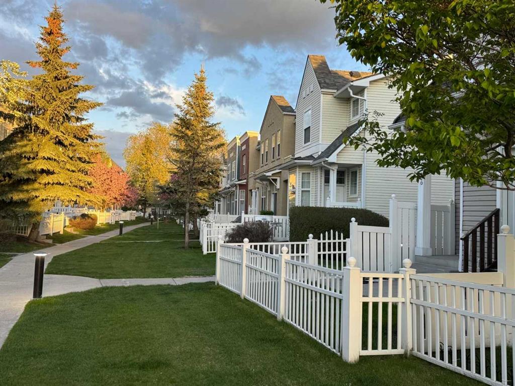 270 Mckenzie Towne Link SE, Calgary, Alberta, T2E 4E8