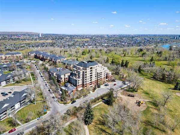 #3207 24 Hemlock Crescent SW, Calgary, Alberta, T3C 2Z1
