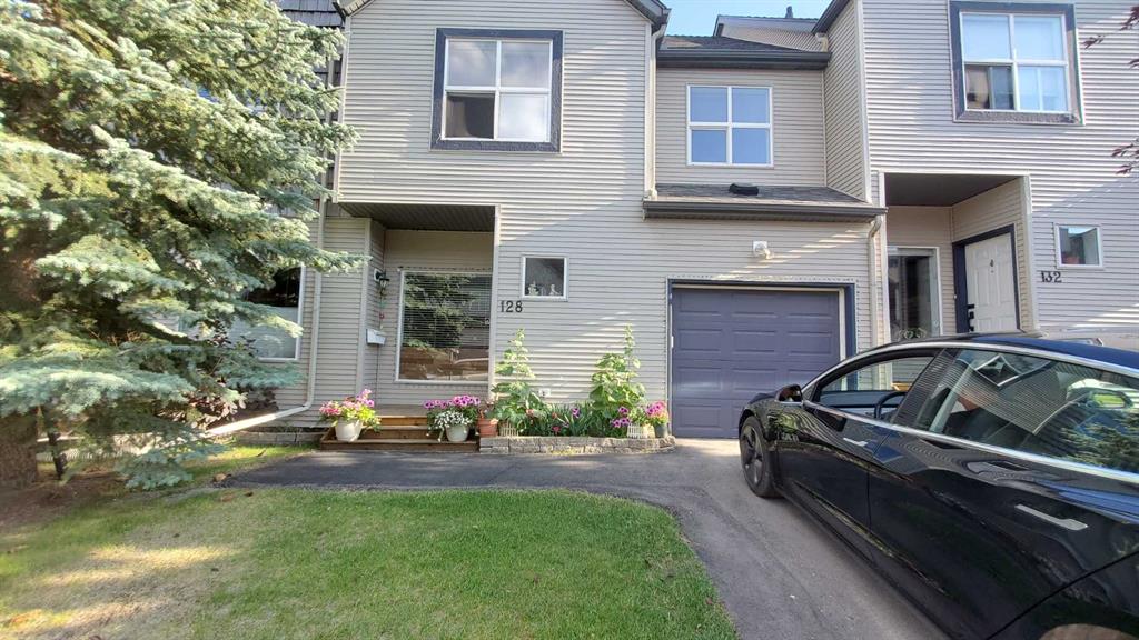 128 Bridlewood View SW, Calgary, Alberta, T2Y3X7