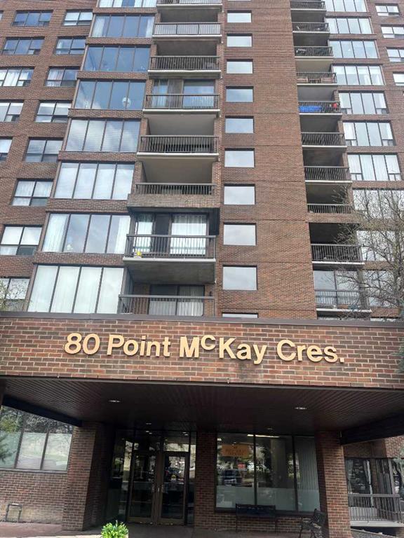 #404 80 Point Mckay Crescent NW, Calgary, Alberta, T3B 4W4