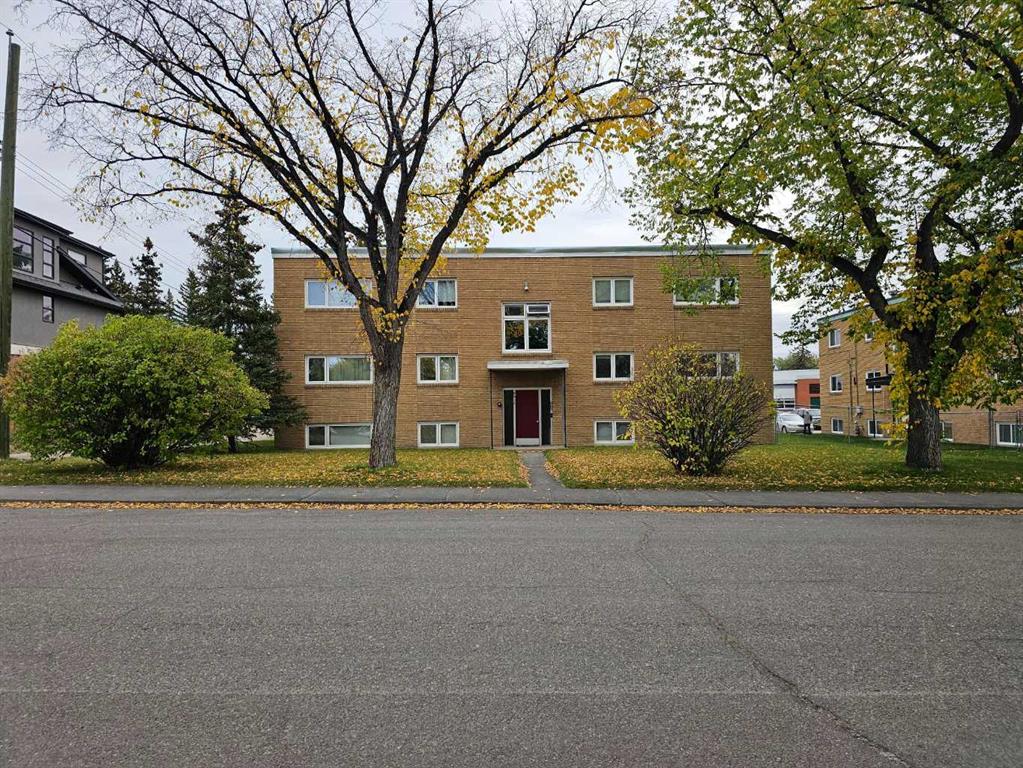 #1 6 2312 22 Street NW, Calgary, Alberta, T2M 3W4