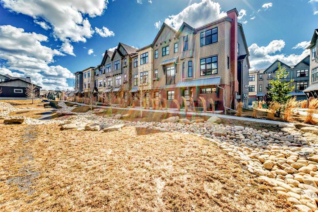 91 spring willow Close SW, Calgary, Alberta, T3H3V8