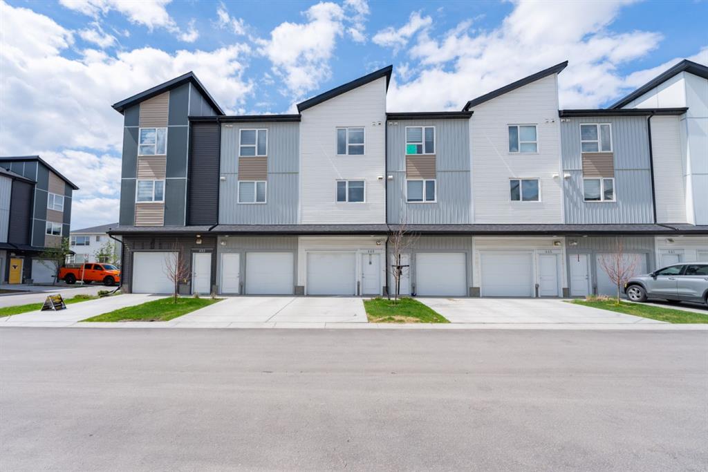 #449 301 Redstone Boulevard NE, Calgary, Alberta, T3N 1V7