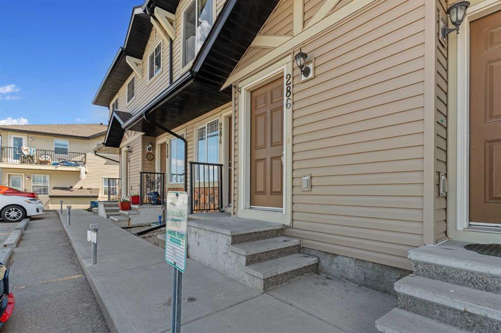 286 Saddlebrook Point NE, Calgary, Alberta, T3J 0G9