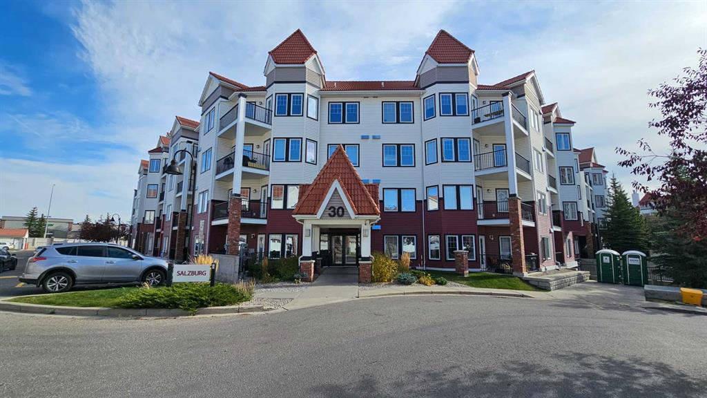 #138 30 Royal Oak Plaza NW, Calgary, Alberta, T3G 0C1