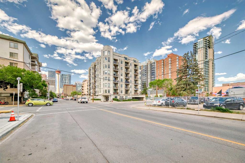 #307 108 15 Avenue SE, Calgary, Alberta, T2G5R9
