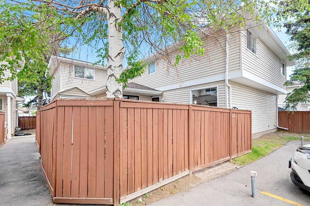 #28 1155 Falconridge Drive NE, Calgary, Alberta, T3J1E1