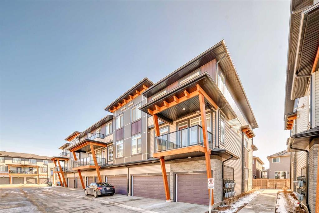 #411 10060 46 Street NE, Calgary, Alberta, T3J2H8