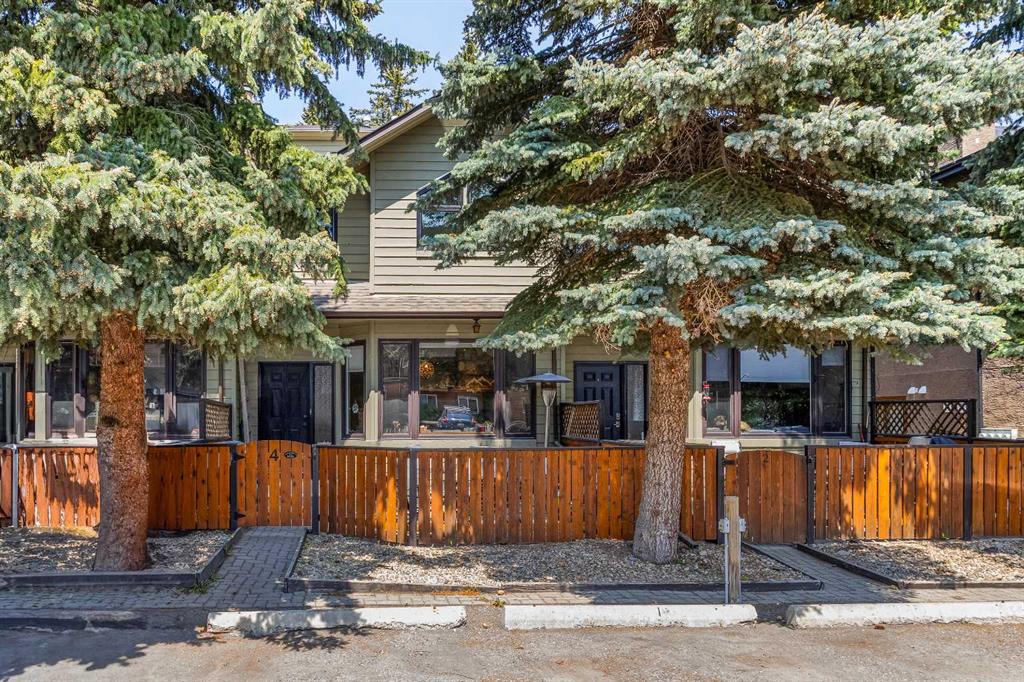 #4 833 5 Street, Canmore, Alberta, T1W 2G1