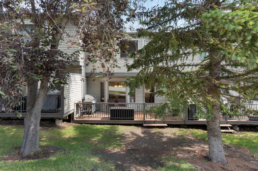 69 Patina Park SW, Calgary, Alberta, T3H 3E1