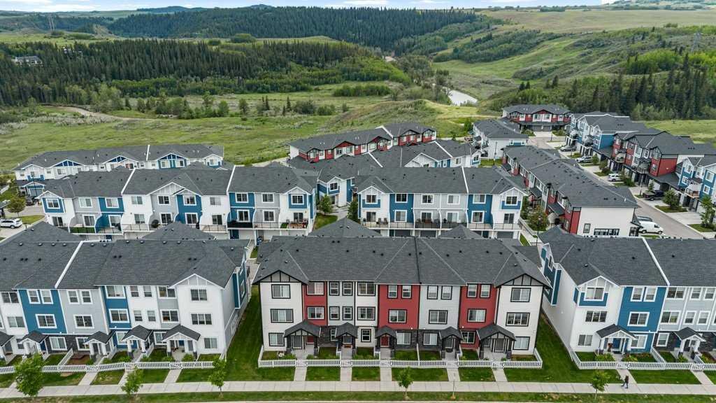 2305 Jumping Pound Common, Cochrane, Alberta, T4C 1V4