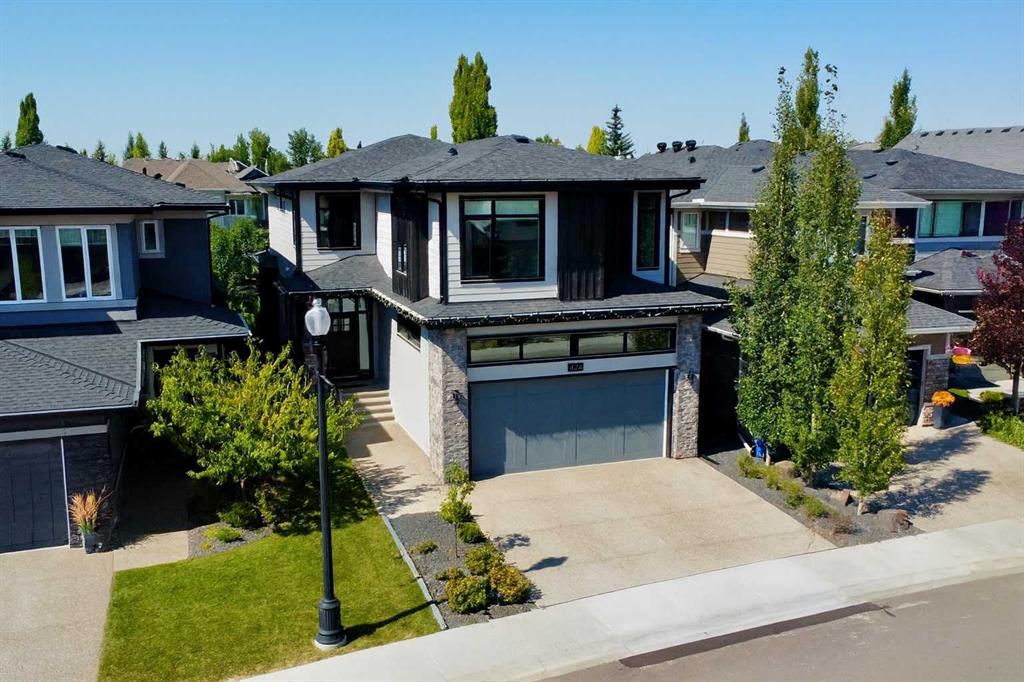 424 Discovery Place SW, Calgary, Alberta, T3H 3Y3