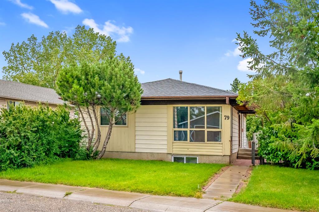 79 abalone Way NE, Calgary, Alberta, T2A6Y1