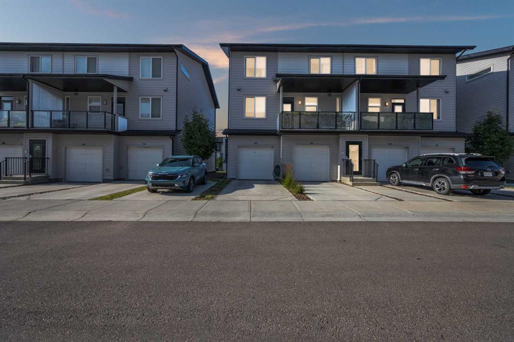 #202 130 Redstone Walk NE, Calgary, Alberta, T3N1M6
