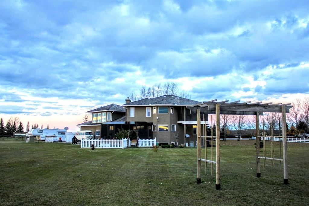 108 Pleasant View Heights, Rural Rocky View County, Alberta, T4C 2B3