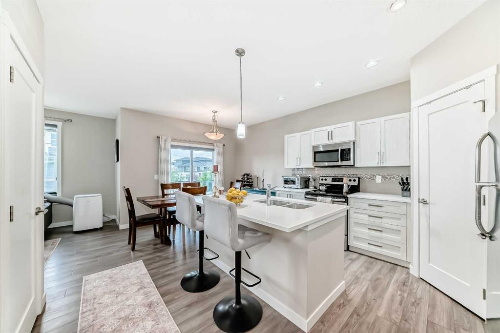 #303 428 Nolan Hill Drive NW, Calgary, Alberta, T3R 0V4