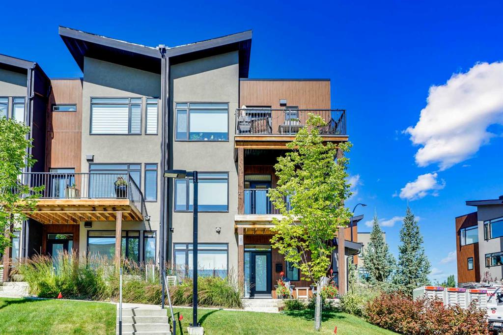 19 Royal Elm Green NW, Calgary, Alberta, T3G 0G8