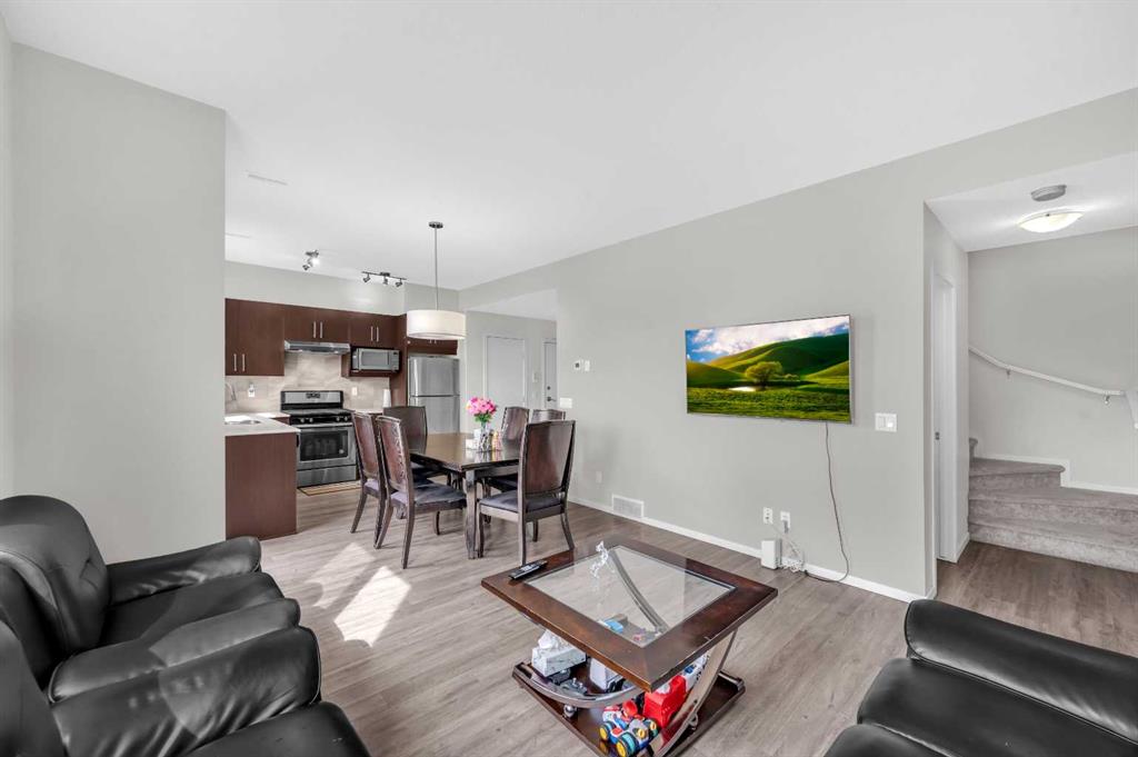 #202 515 Redstone NE, Calgary, Alberta, T3N 1M5