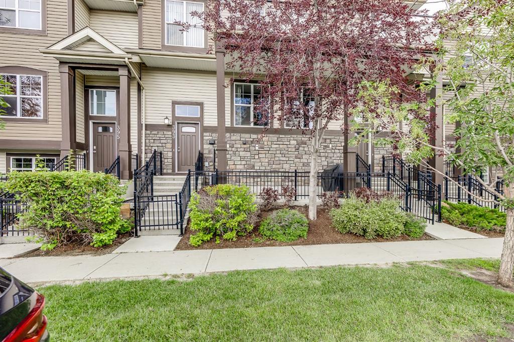 393 McKenzie Towne Gate SE, Calgary, Alberta, T2Z 1C8