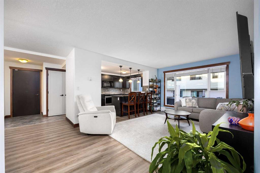 #202 920 68 Avenue SW, Calgary, Alberta, T2V 0N6