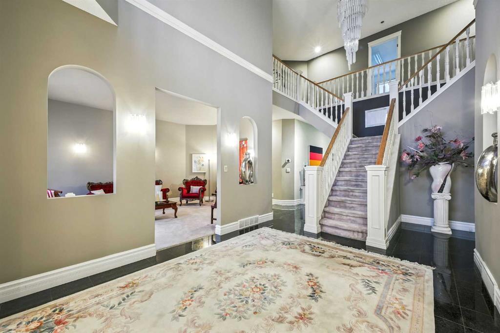 105 Patton Court SW, Calgary, Alberta, T2V5G3