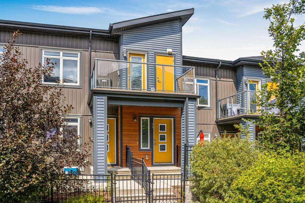 95 Sage Bluff Circle NW, Calgary, Alberta, T3R 1T5