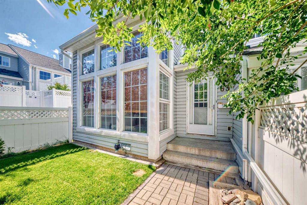 #63 28 Berwick Crescent NW, Calgary, Alberta, T3K1Y7