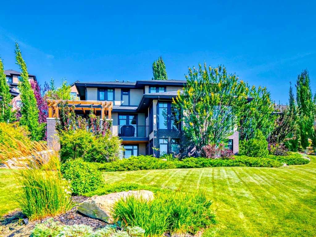 16 Spring Valley Way SW, Calgary, Alberta, T3H 5M1