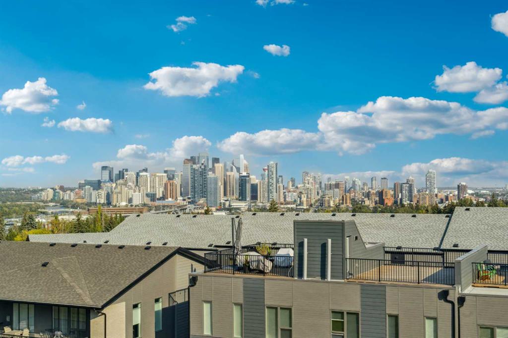 228 Sovereign Common SW, Calgary, Alberta, T3C 3Y3