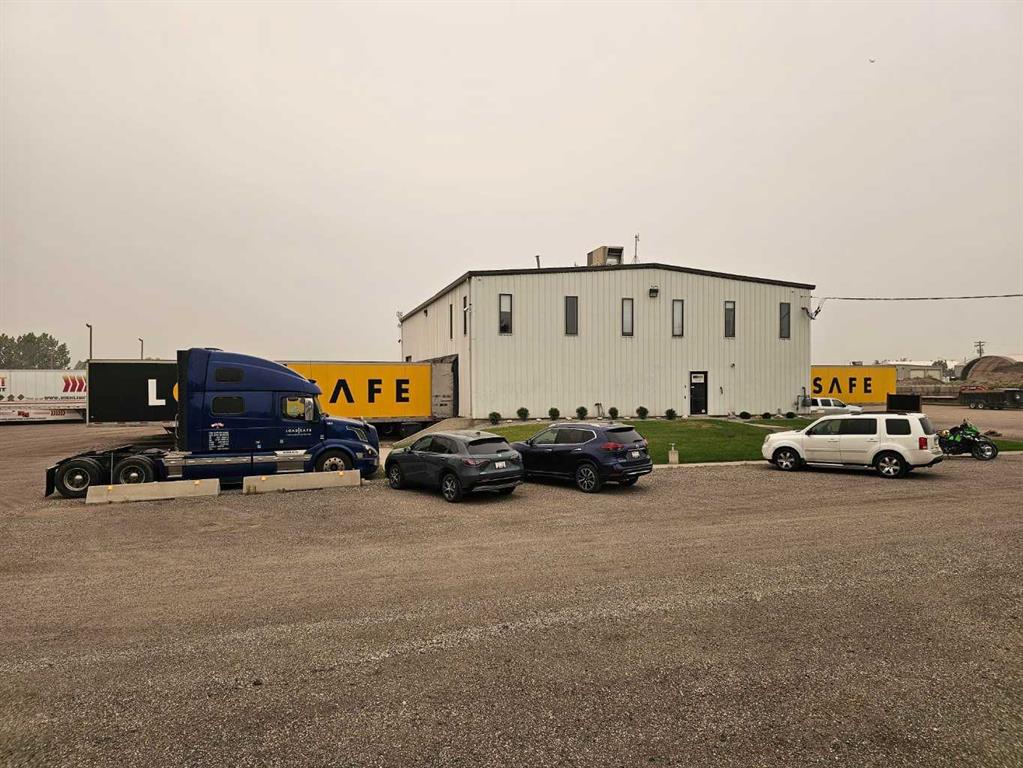 9415 44 Street SE, Calgary, Alberta, T2C 2P7