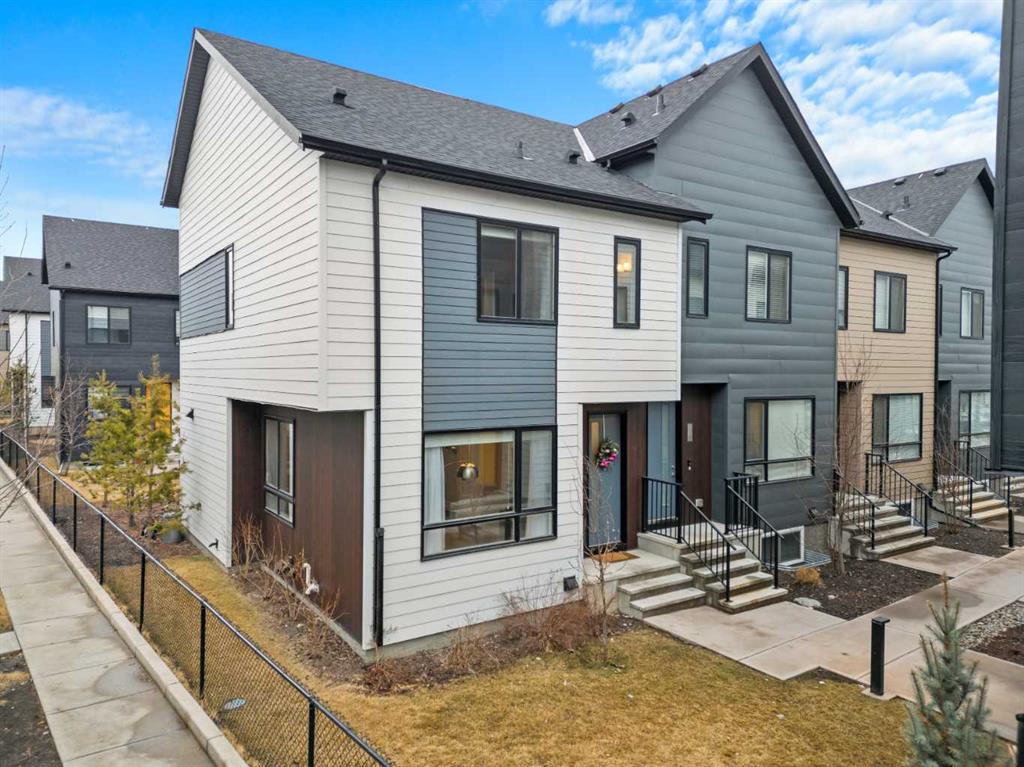 716 Redstone Crescent NE, Calgary, Alberta, T3N 1M3
