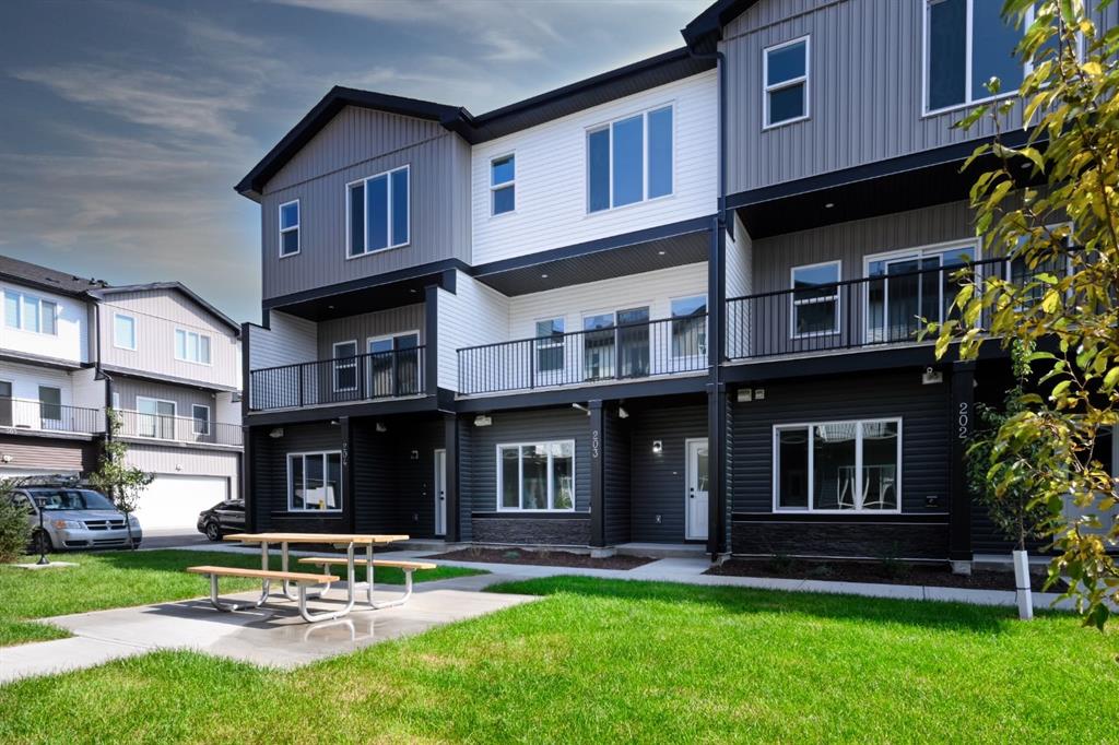 #203 90 corner meadows Manor, Calgary, Alberta, T3N2N8