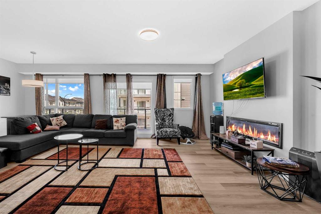 #3204 33 Carringham Gate NW, Calgary, Alberta, T3P 2H6