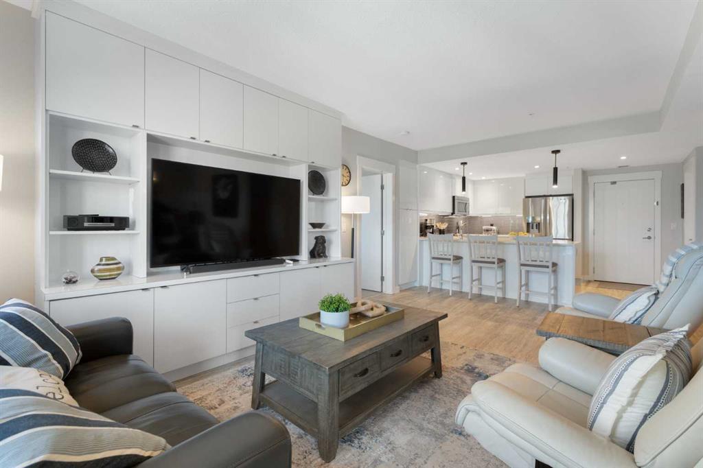 #227 15 Aspenmont Heights SW, Calgary, Alberta, T3H 0E3