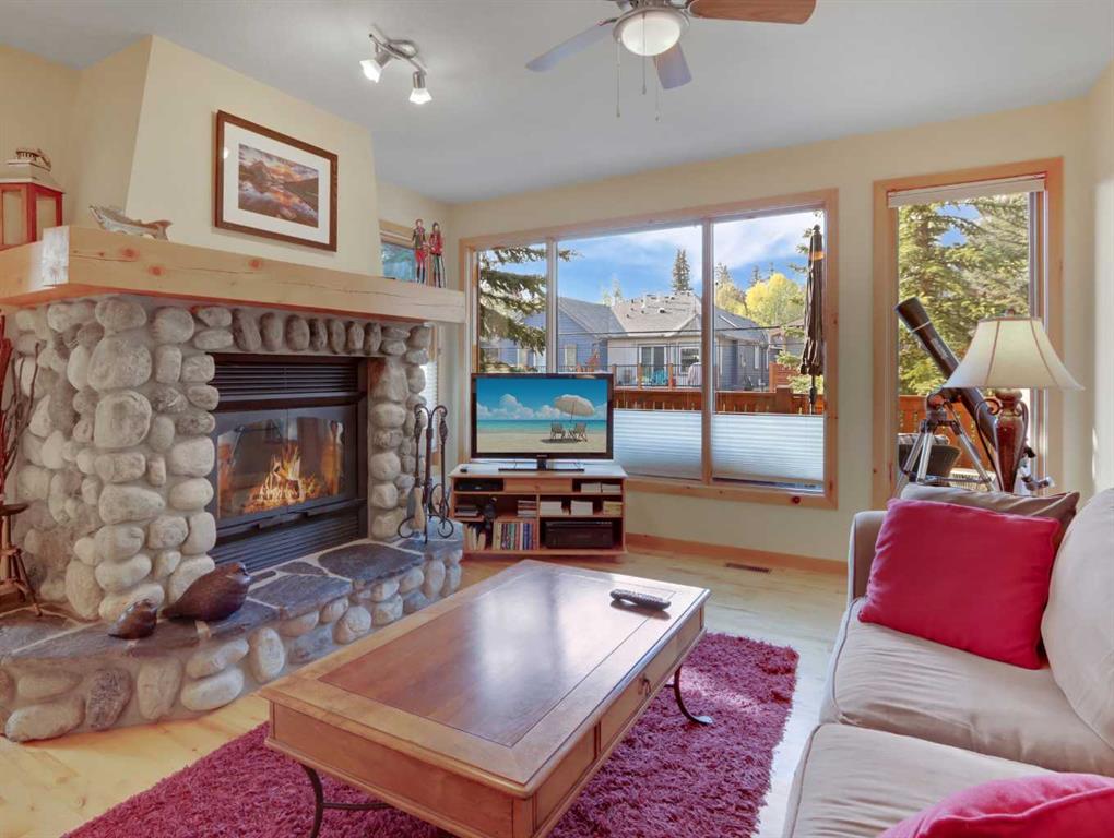 #2 729 4th Street, Canmore, Alberta, T1W2G8