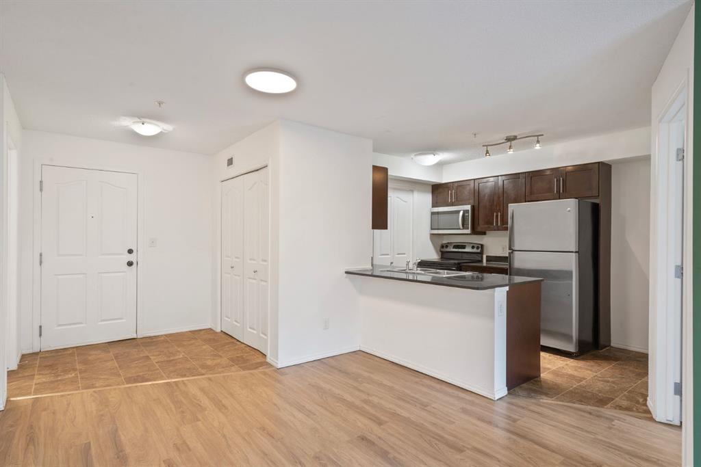 #207 7130 80 Avenue NE, Calgary, Alberta, T3B 0N5