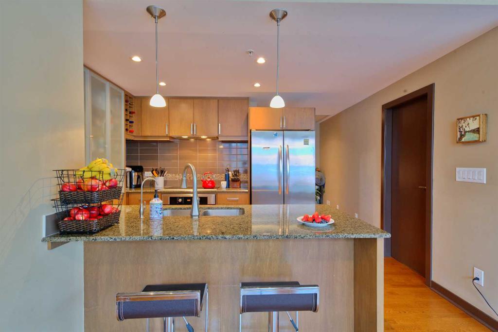 #1007 888 4 Avenue SW, Calgary, Alberta, T2P 0V2