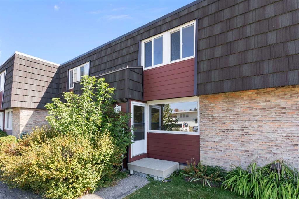 #32 80 Galbraith Drive SW, Calgary, Alberta, T3E 4Z6