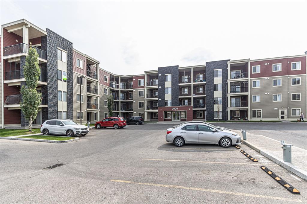 #117 15 Saddlestone Way NE, Calgary, Alberta, T3J 0S3