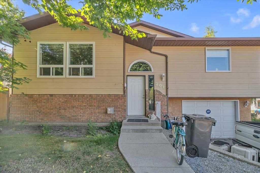 201 4 Avenue SE, High River, Alberta, T1V 1G8