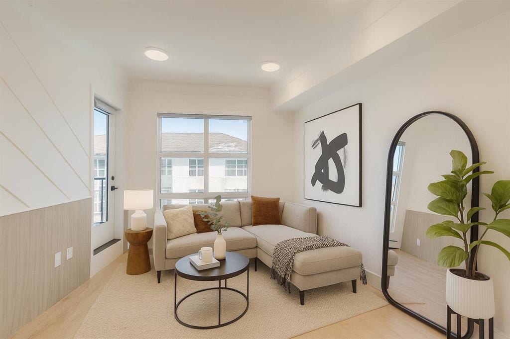 #214 370 Dieppe Drive SW, Calgary, Alberta, T3E 0E6