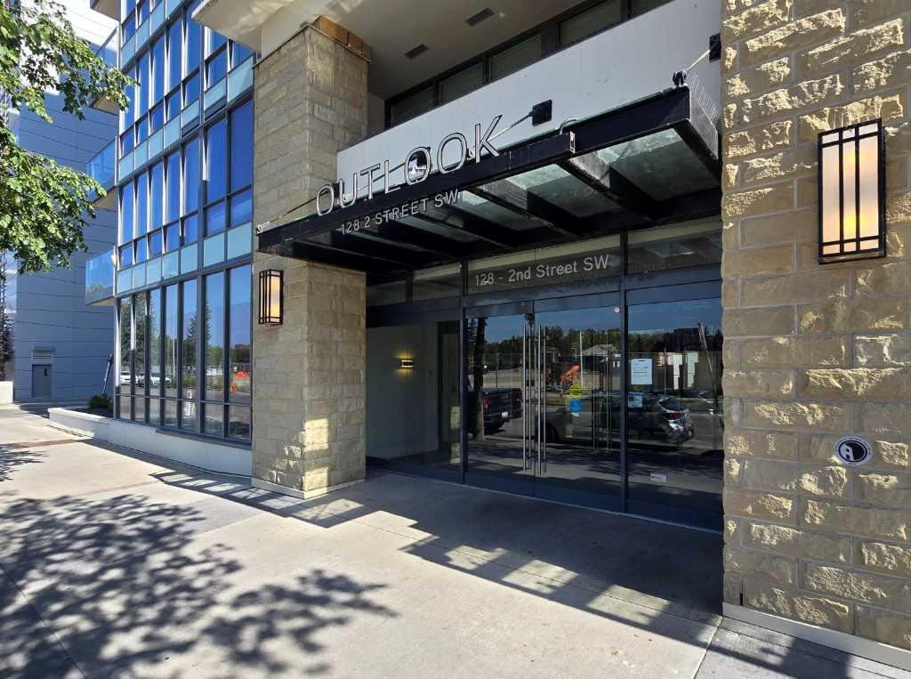 #404 128 2 Street SW, Calgary, Alberta, T2P 0S7