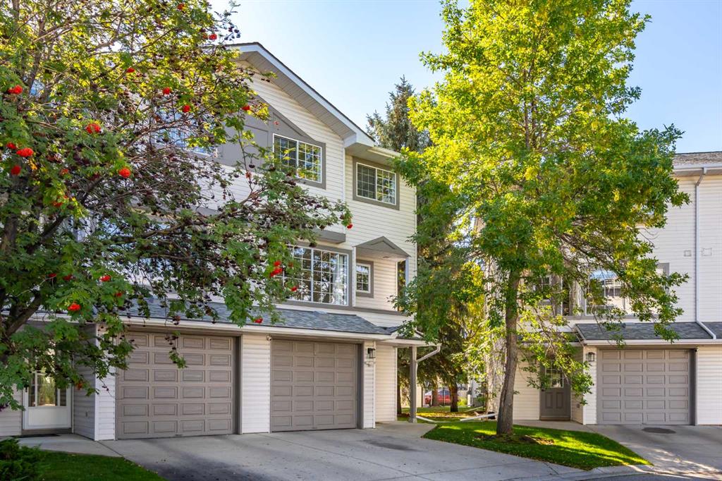 51 Kingsland Villas SW, Calgary, Alberta, T2V 5J9