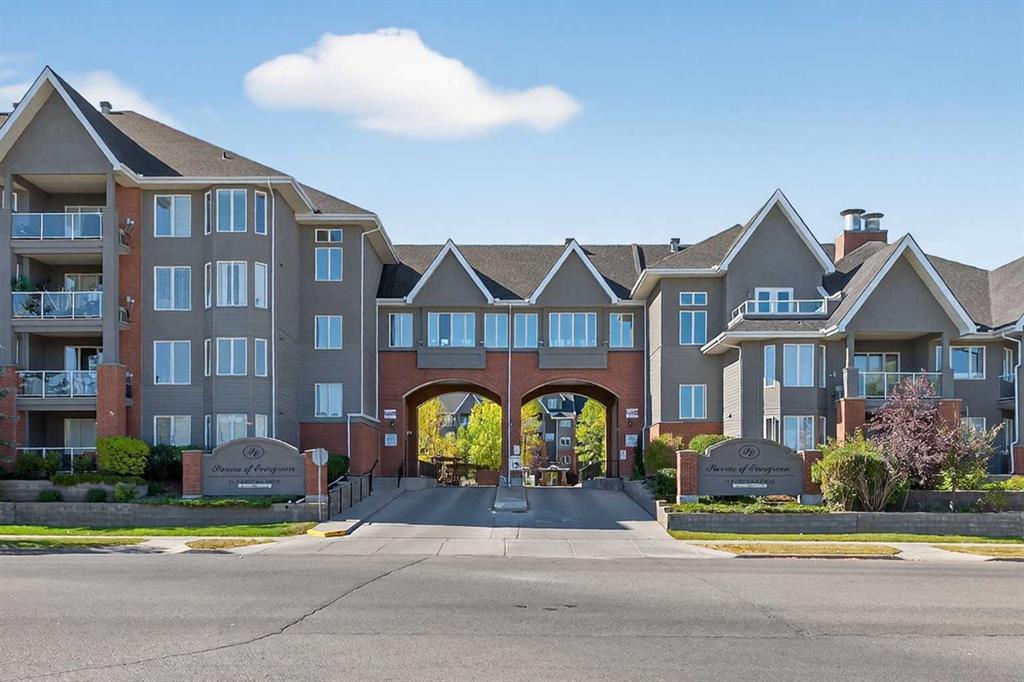 #446 15 Everstone Drive SW, Calgary, Alberta, T2Y 5B5