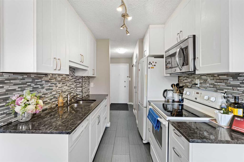 #308 507 57 Avenue SW, Calgary, Alberta, T2V0H3