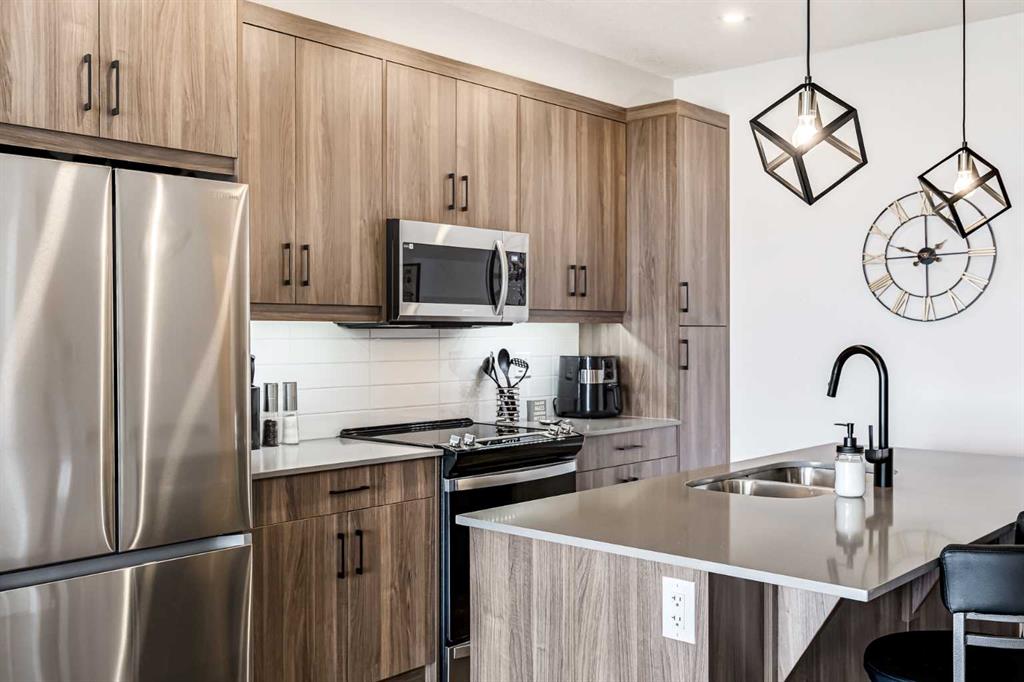 #408 40 Sage Hill Walk NW, Calgary, Alberta, T3R 2C5